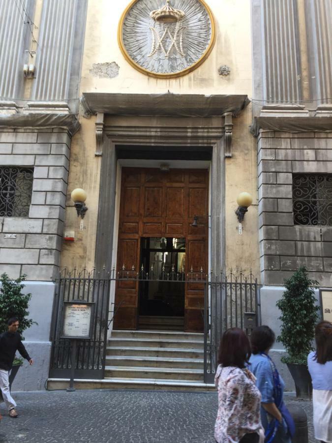 Appartamentino 116 Via Chiaia نابولي المظهر الخارجي الصورة